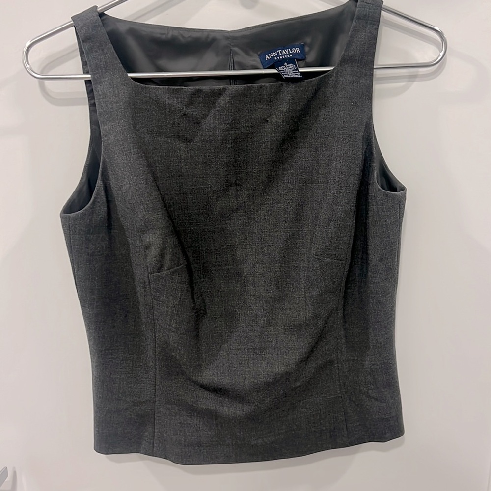 Ann Taylor Grey Shell | Stretch 96% Wool Blend | Excellent Condition | Size 4 |